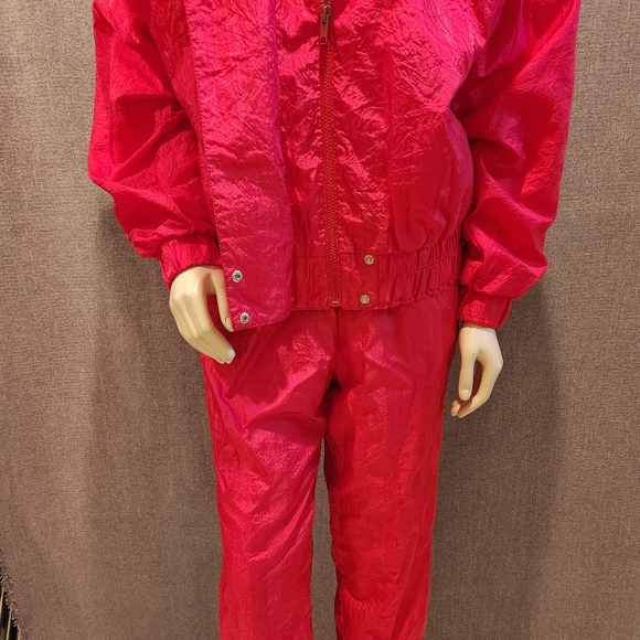 Vintage ladies track suit size Medium - Picture 2 of 7